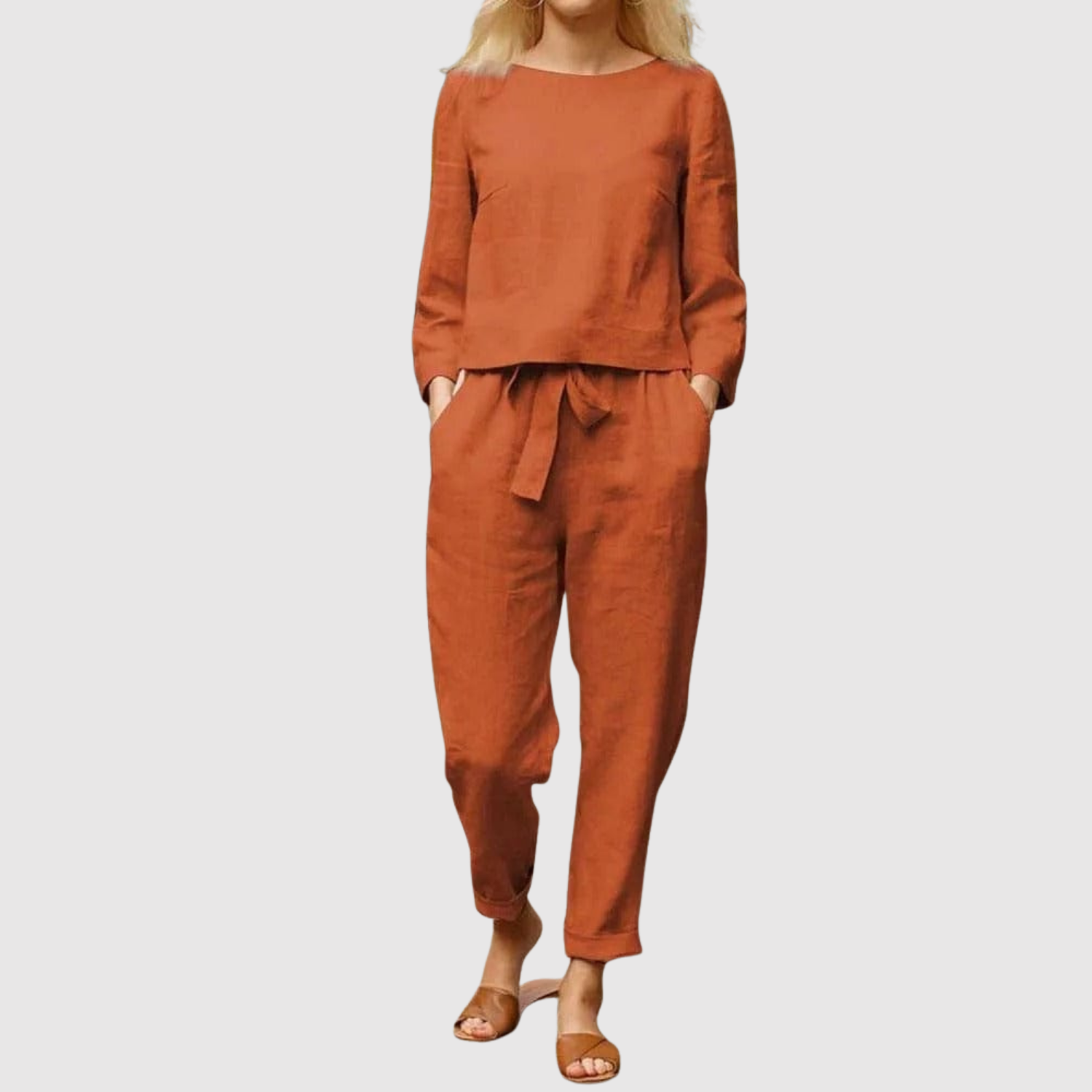 Виктория – Удобен комплект с панталони и блуза